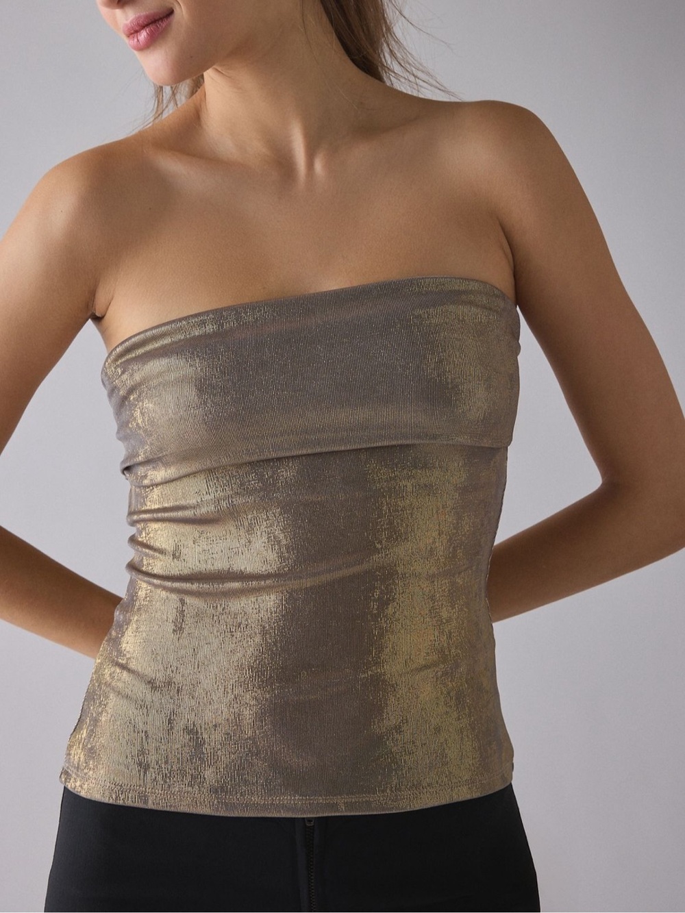 NWT Urban Outfitters Strapless Metallic Tube Top in Gold